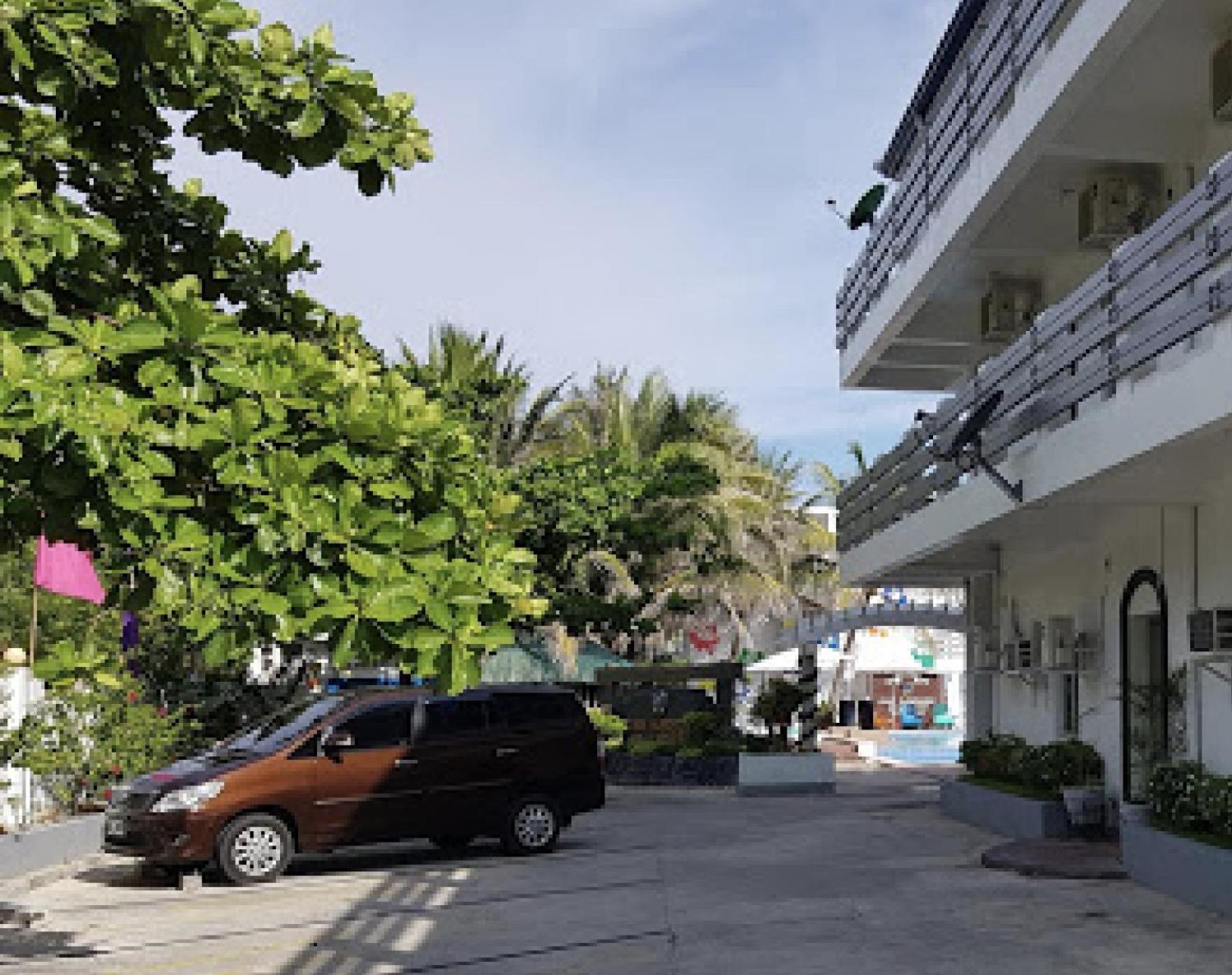 Casa Almarenzo Bed & Breakfast Bolinao Екстер'єр фото