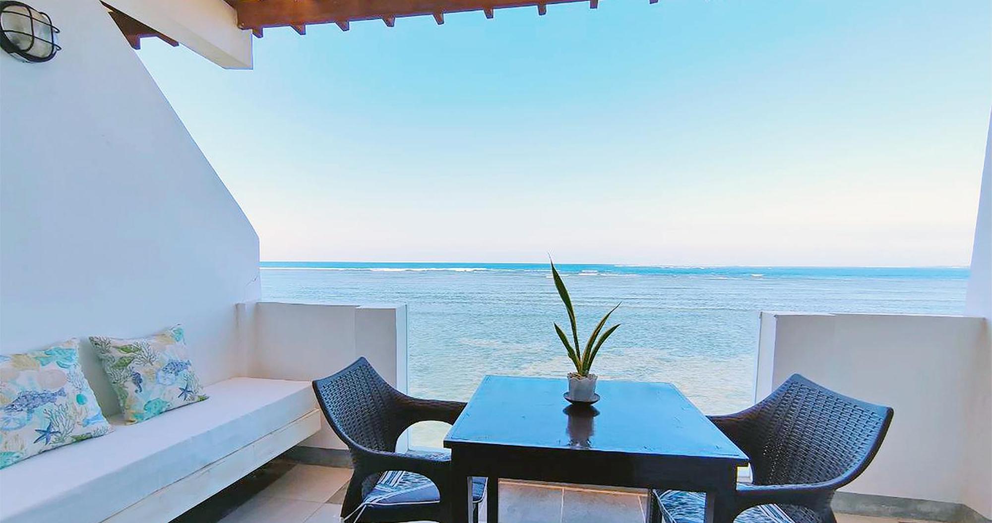 Casa Almarenzo Bed & Breakfast Bolinao Екстер'єр фото