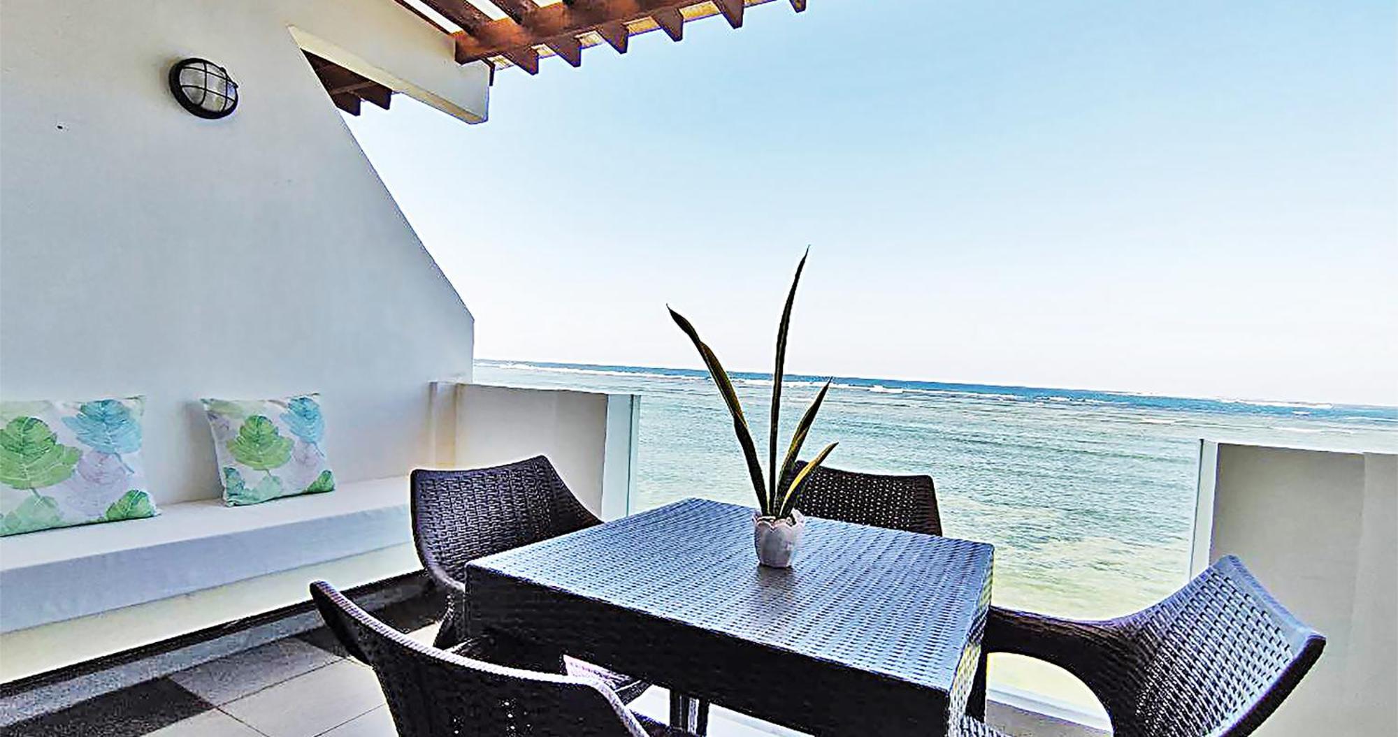 Casa Almarenzo Bed & Breakfast Bolinao Екстер'єр фото