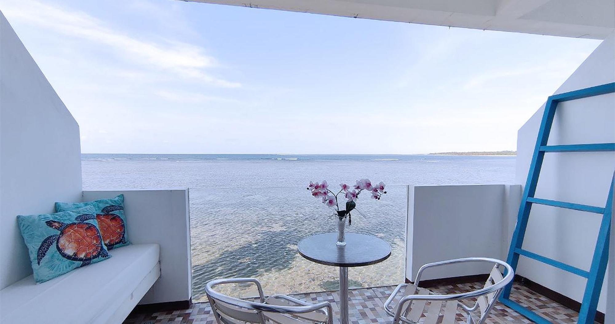 Casa Almarenzo Bed & Breakfast Bolinao Екстер'єр фото