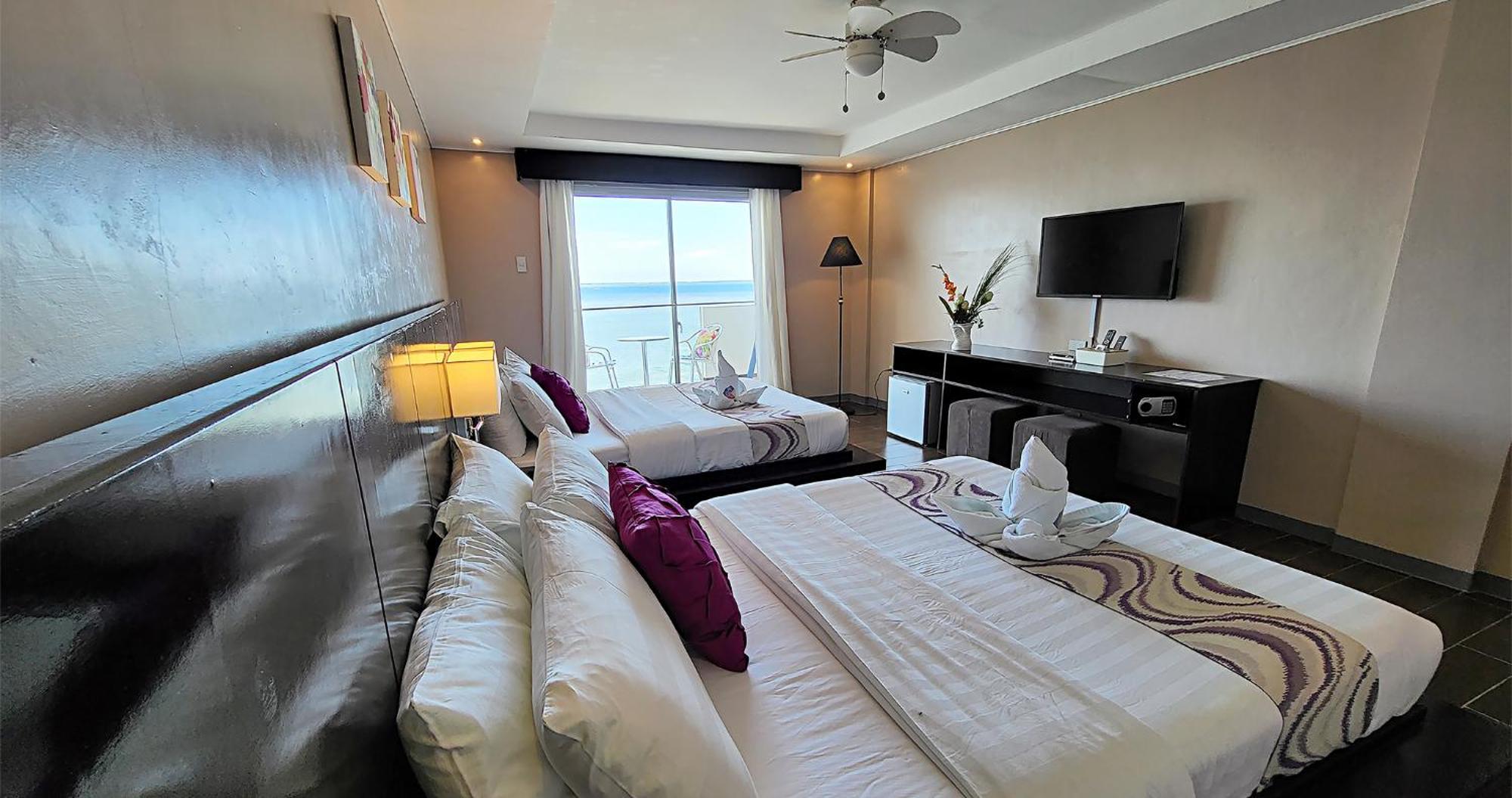 Casa Almarenzo Bed & Breakfast Bolinao Екстер'єр фото