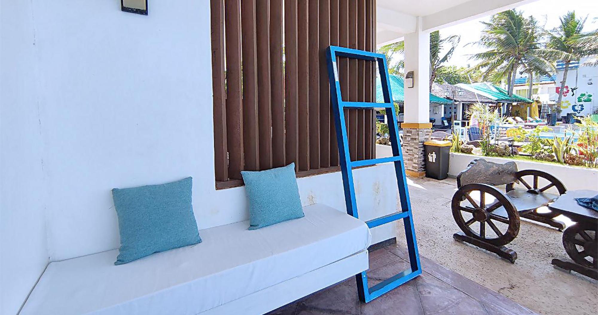 Casa Almarenzo Bed & Breakfast Bolinao Екстер'єр фото