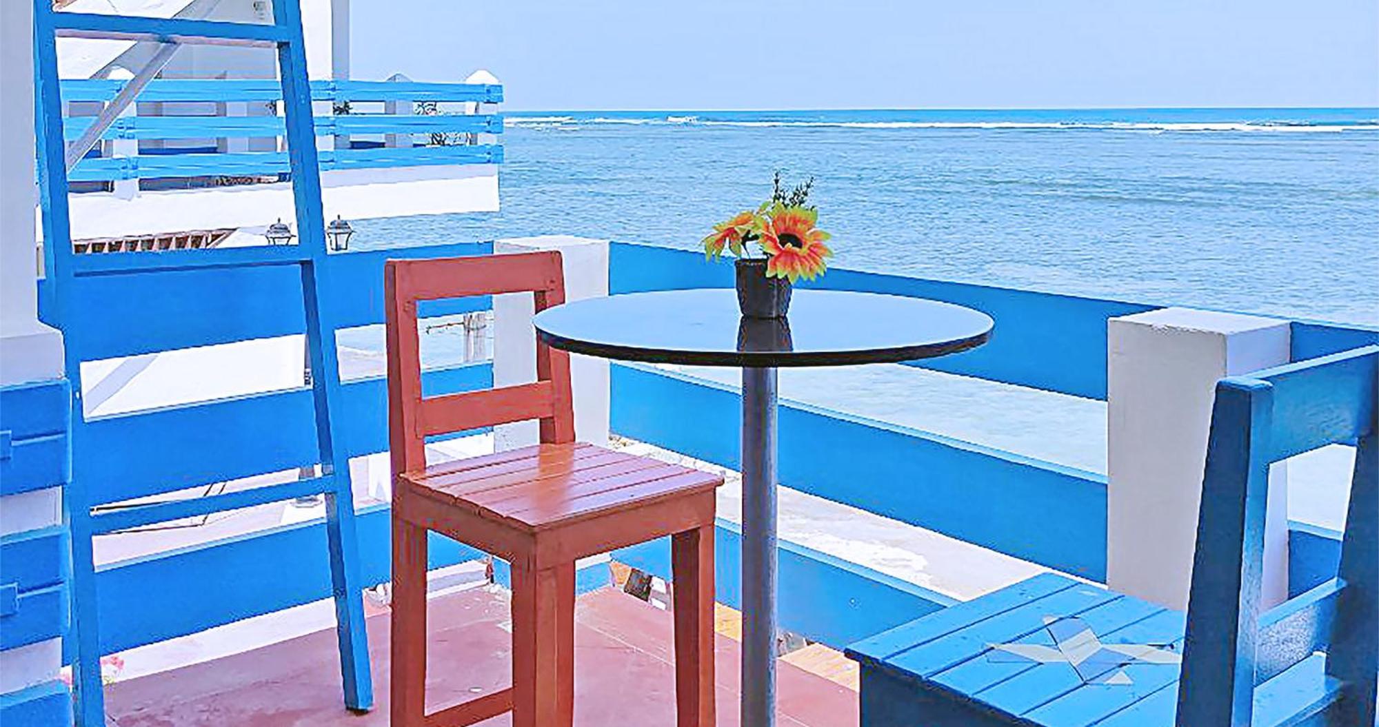 Casa Almarenzo Bed & Breakfast Bolinao Екстер'єр фото